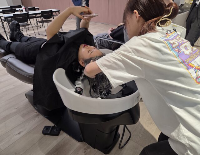 シャンプーレッスン頑張ってます！
