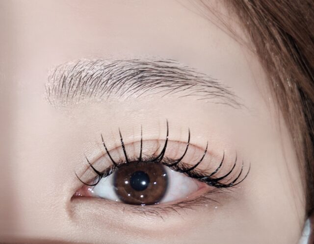 束感まつ毛でかわいいお目元に♪